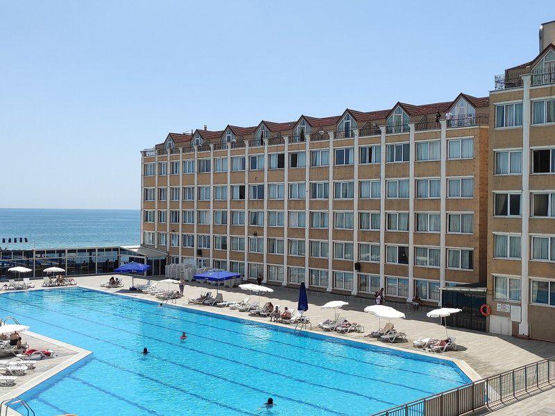 F20FF145CEACAE9D5B5D268FD3182F55