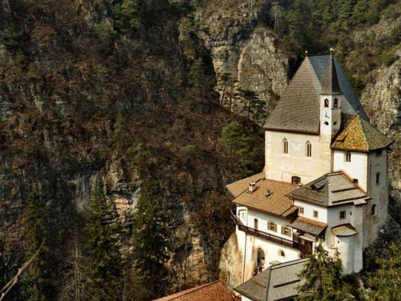 49DC2FF9186C981CC4D77A578D8F5724