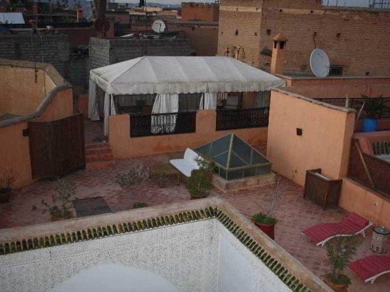 7C5EB2B53E2B0AA503B117D7C2A7071D