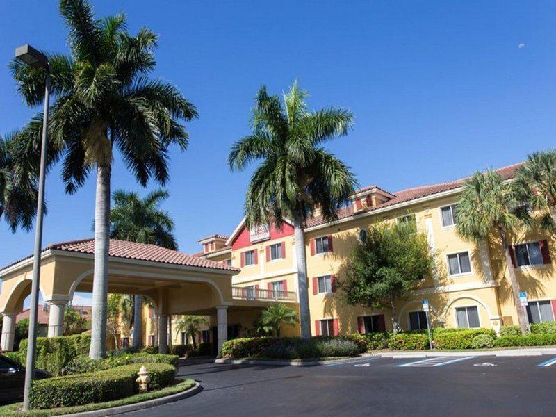 E15CB7AC287111ABE1423810D5AE95AD