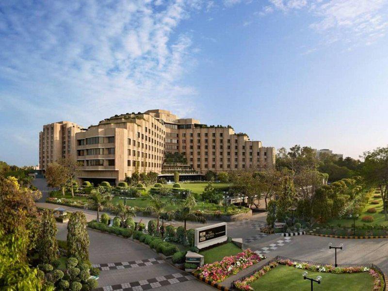 CB6B88D174544799F5A23A1EC0776F3C