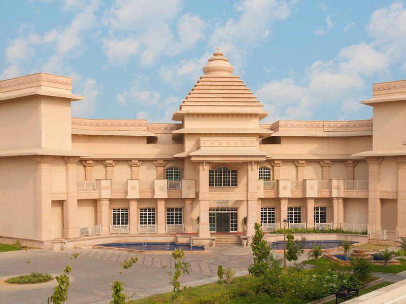 064E3D9B69A8AE3F56FBE884BBF016CB