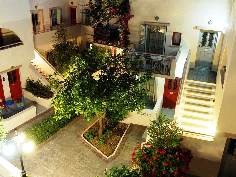 4438CB61C2D33244928C0724E9CE157E