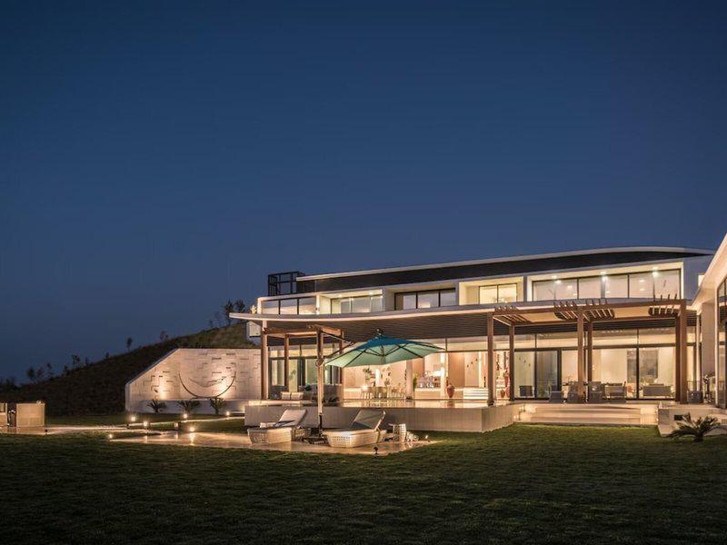 537256CAEFE3FD4CD15CDD5A86272161