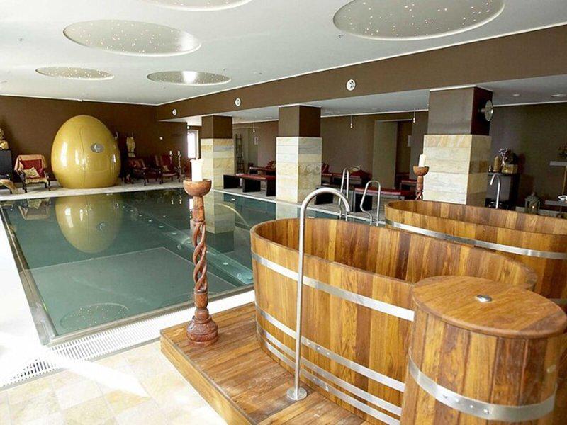 1E6727C5F20B8869C40090AAB24A878A