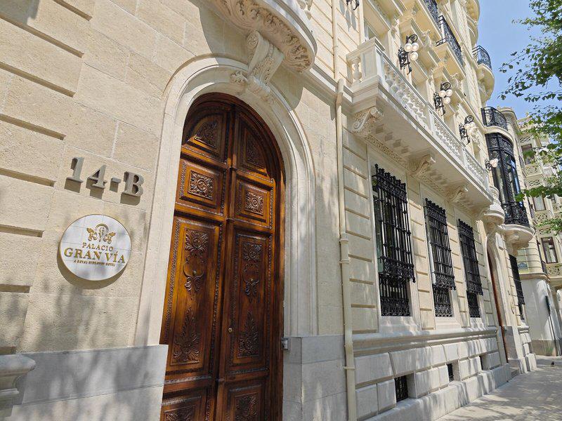 24EBF8F551E7C920DA022D9CA042656F