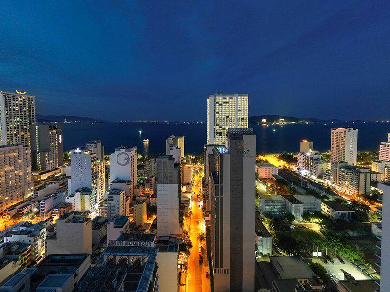 D295731691C85F60B96A70D8B8ED1933