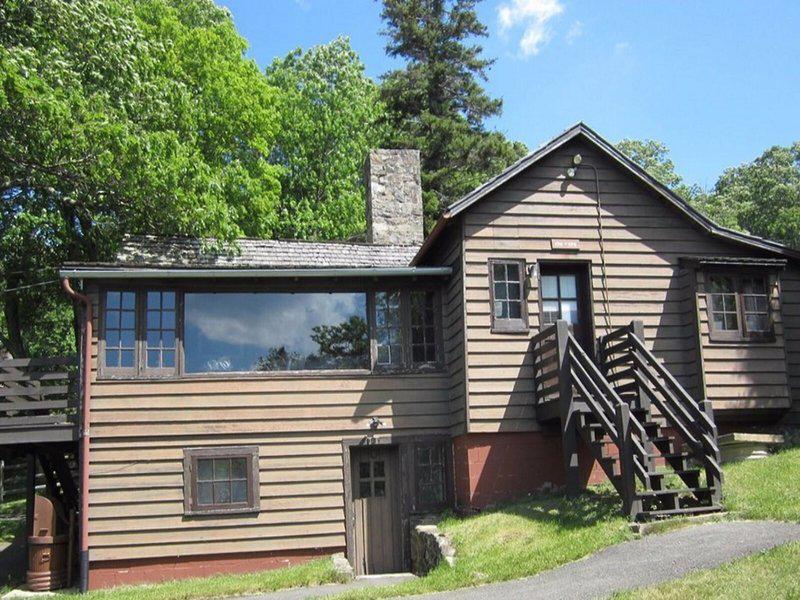 9E9CC085DB250ED2D2B6C904BBAF7020