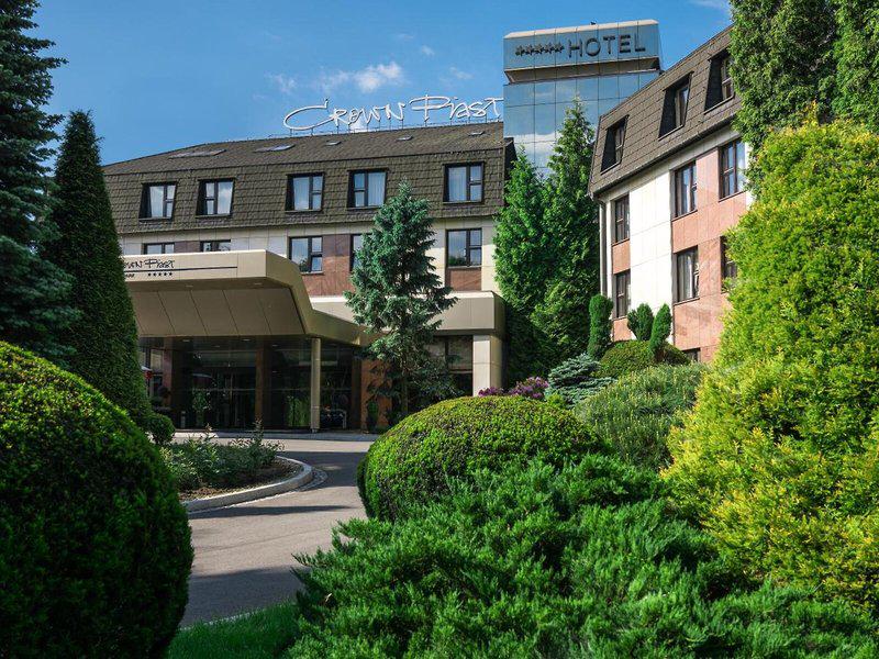 E861353B90C6490C426956A27D136998