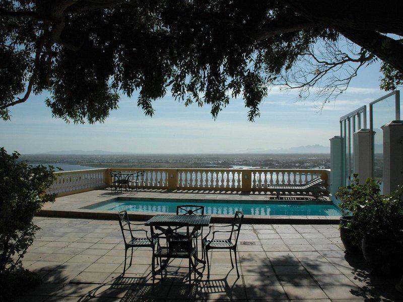 37B1503DFE2140B6306A403B9E11F01F