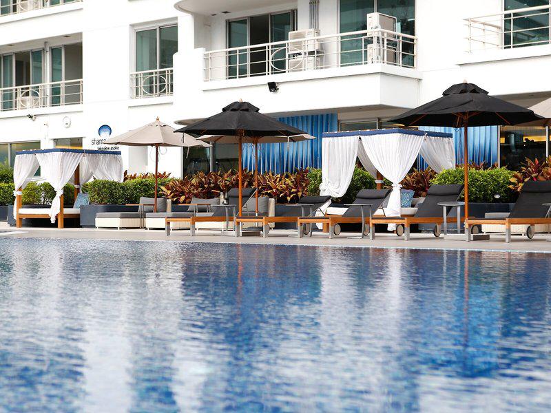 E84C9F402A68DE1FA84D87ADE85C546B