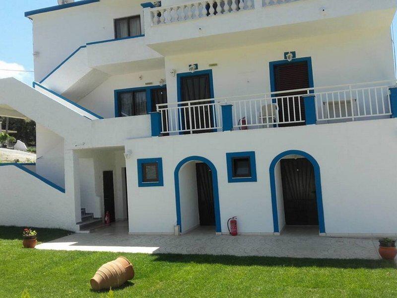 3D3A9F5F592C7E3C1EF3FA7044A57B9D