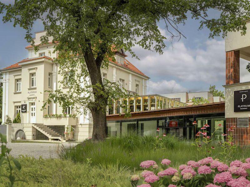 79B7BB03BC66F959A417AD27B33025E2