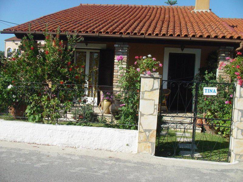 E212B4AEE10B0CFF3D96E492A76FEC62