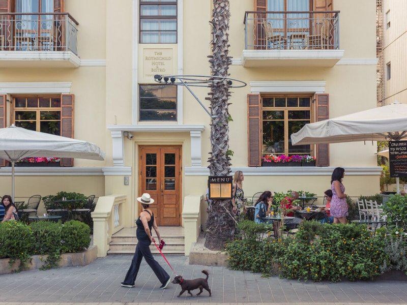 68FE616C4F1BE8BAB1587EFB570ECBEA