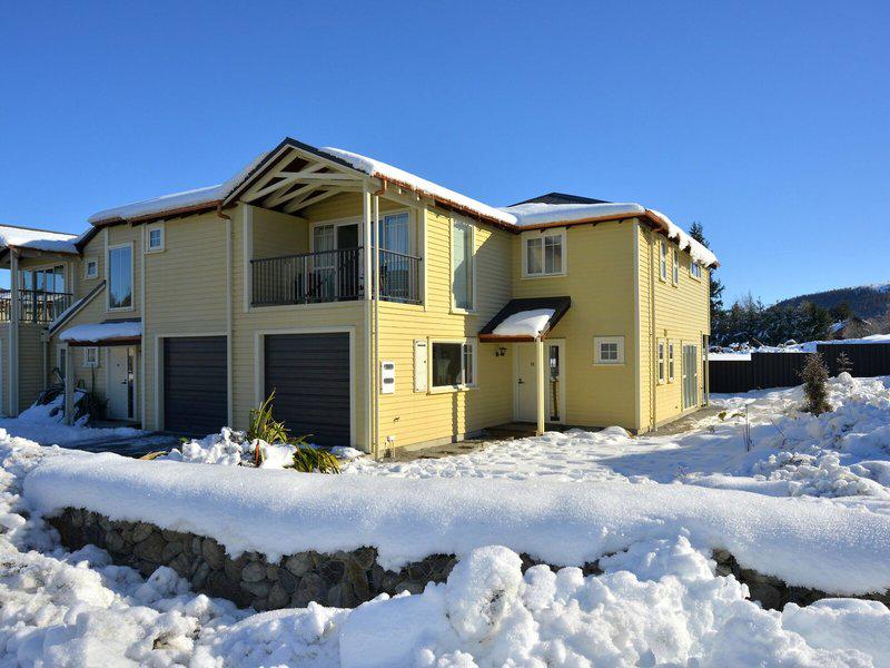 282253E2EBDD8E348915255C723902F7