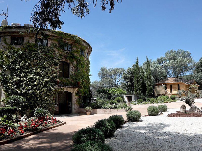 A8D07F098D204E68084138DD9E32C5E2