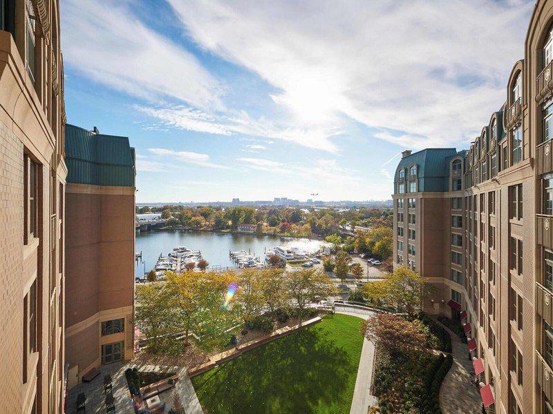 E9856B2A28EBCB41A1B54966DE86AC41