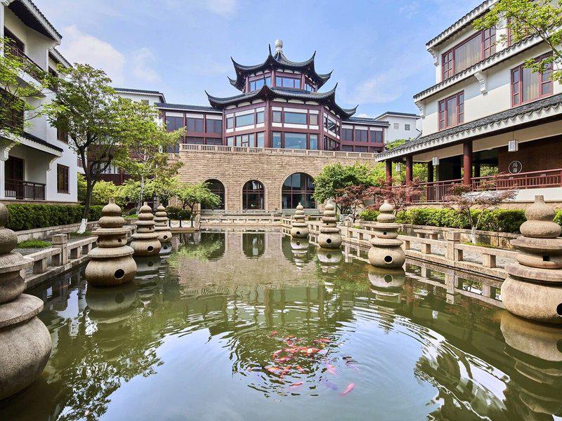 BE6A8F4342C096D9FA2F5AD851A139DC