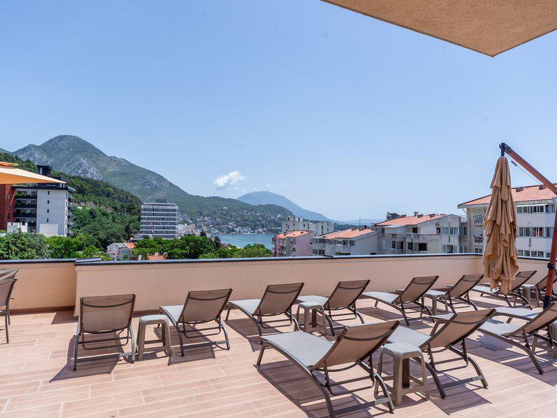 4D0DFE31E024F62C8FF7F24C4078EE07