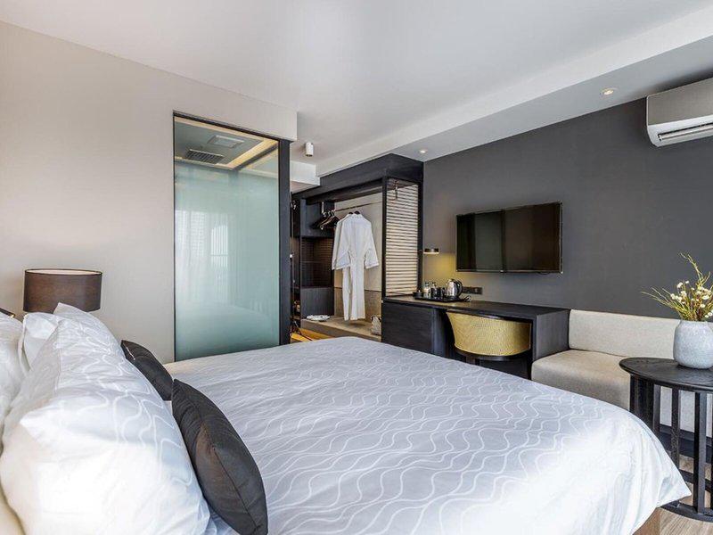 AD076C7F06E52654012718BB4EAD1E3C