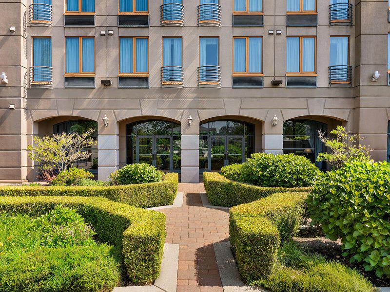 A54FF266F13D45C72B8F69C5F12E2DD9