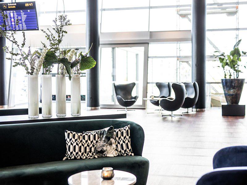 B8100FD50BFDB6F3470BF6A41A883BE0