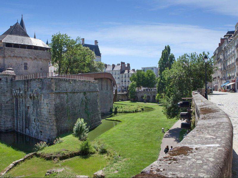 FBE04D6E57470DDFD4EE205FE7A47454