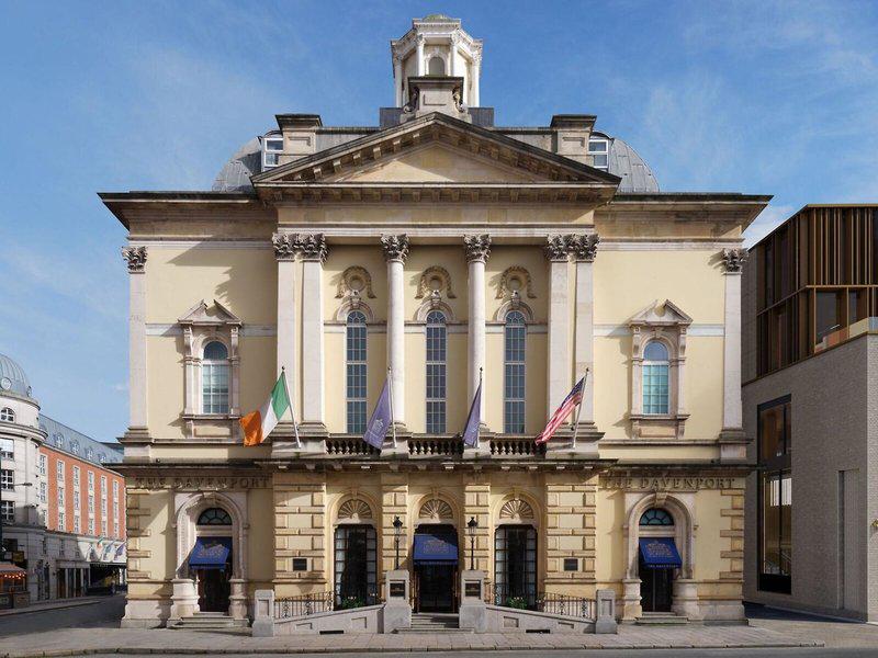 01928CBD0BCBC5E76751205A67E6309B