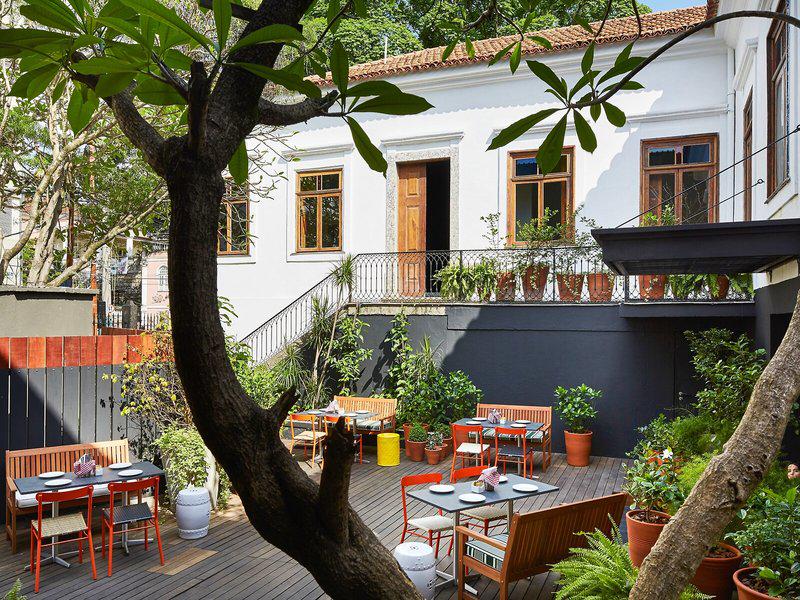 B425DE0F6404D1B3F636DB20190F404E