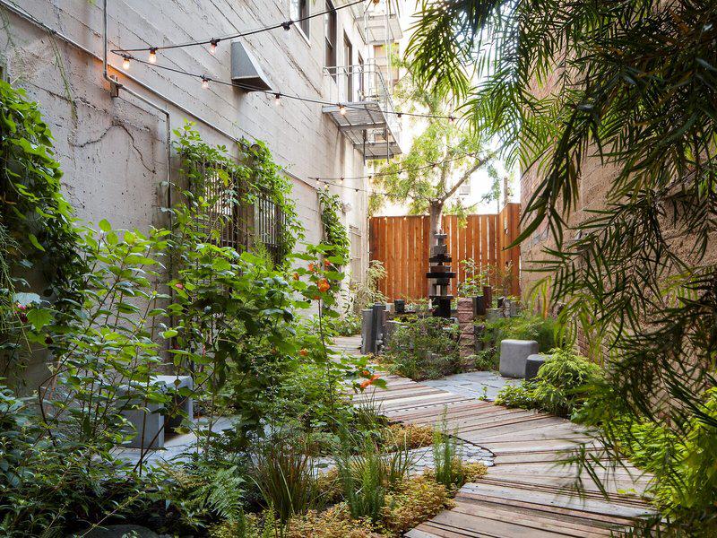 B09E3FBDC2A4F3736E7B190F31F4E413