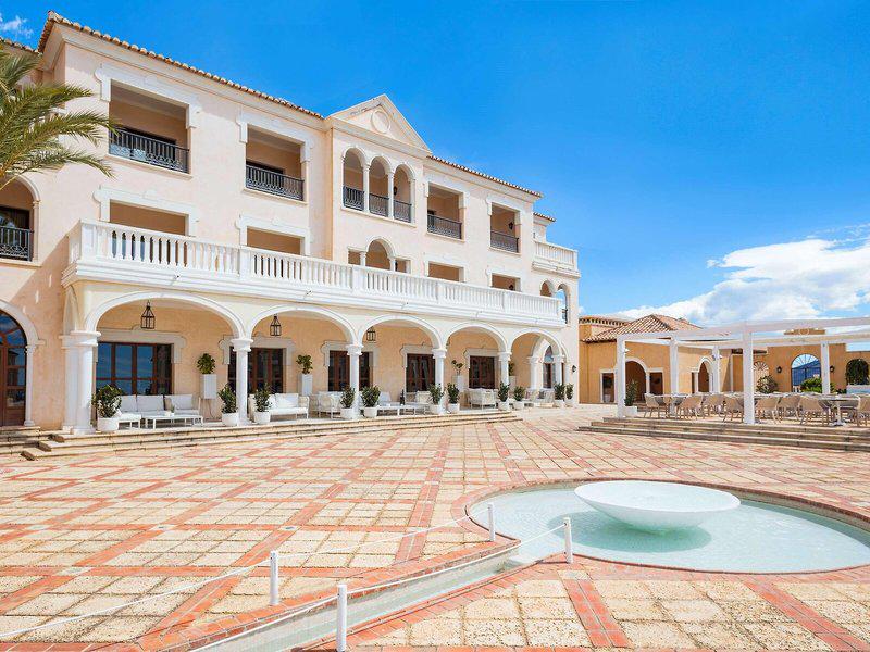 8F6CDC7D51FF359083704C97D8A9E7C9