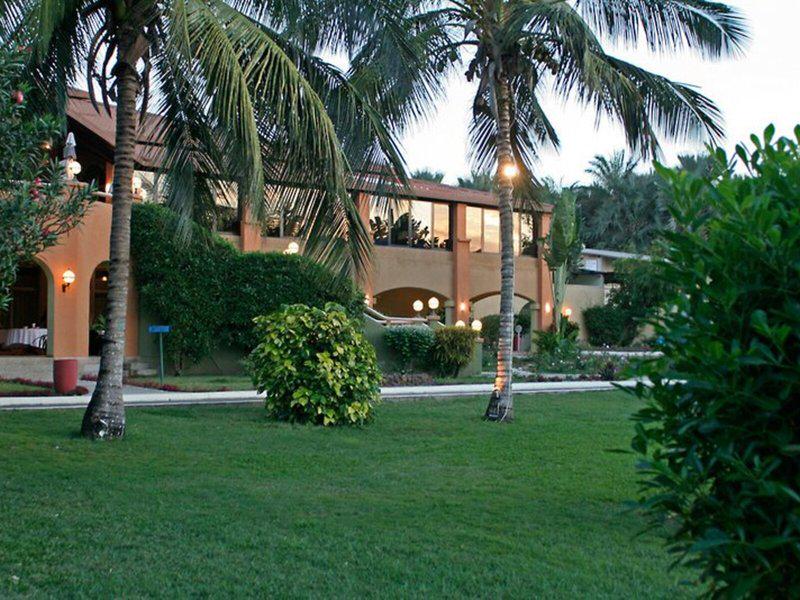 F32BB55946285F8CE3E7572C99D067CB