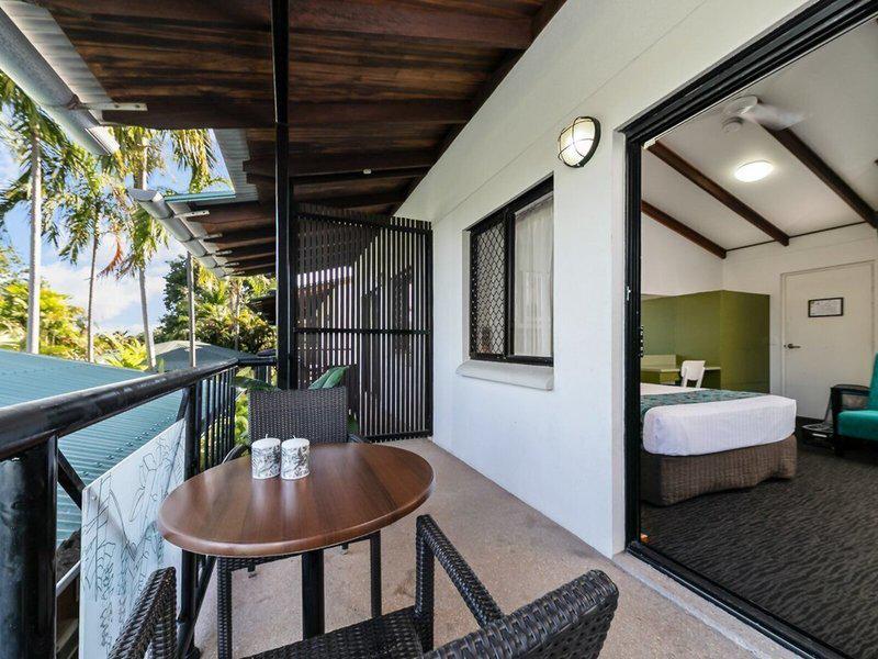 86A48C19F673B59F78E5EFC7643B1985