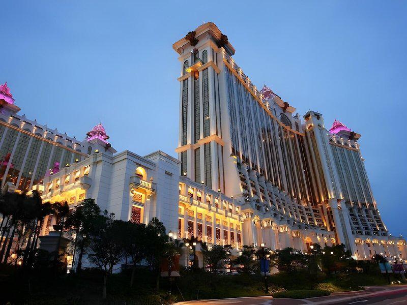 950DFD9674E9B088C515677B44584F45