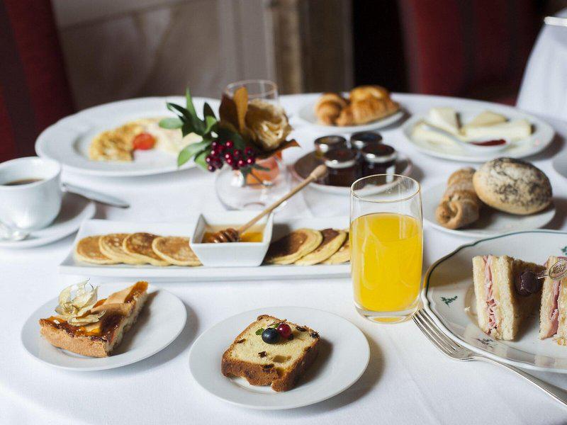 0338688695C8125CF15AEF69CE264083