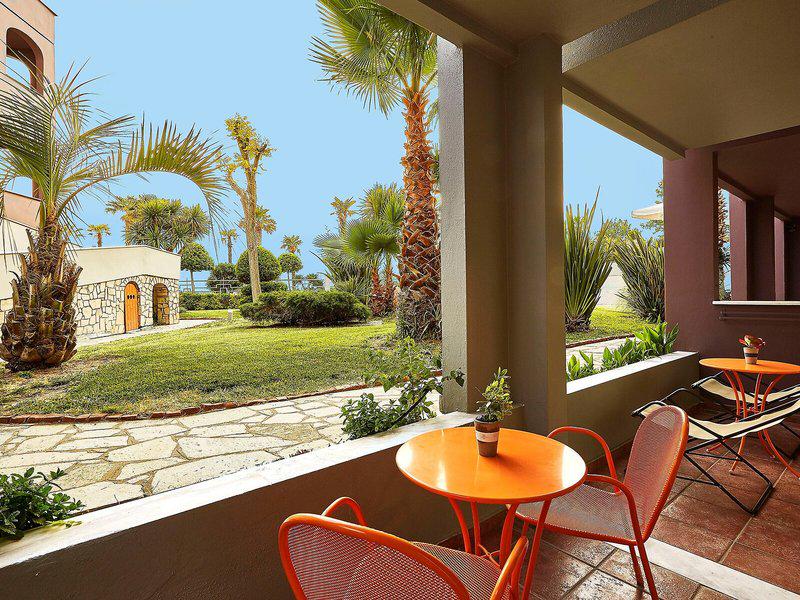 7D11C6D353FCC6510E618D512D961C63