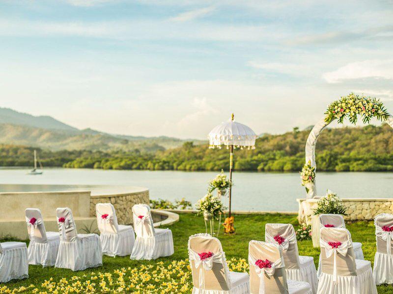 1411CA5B56AC071D94E37358C80EFAA9