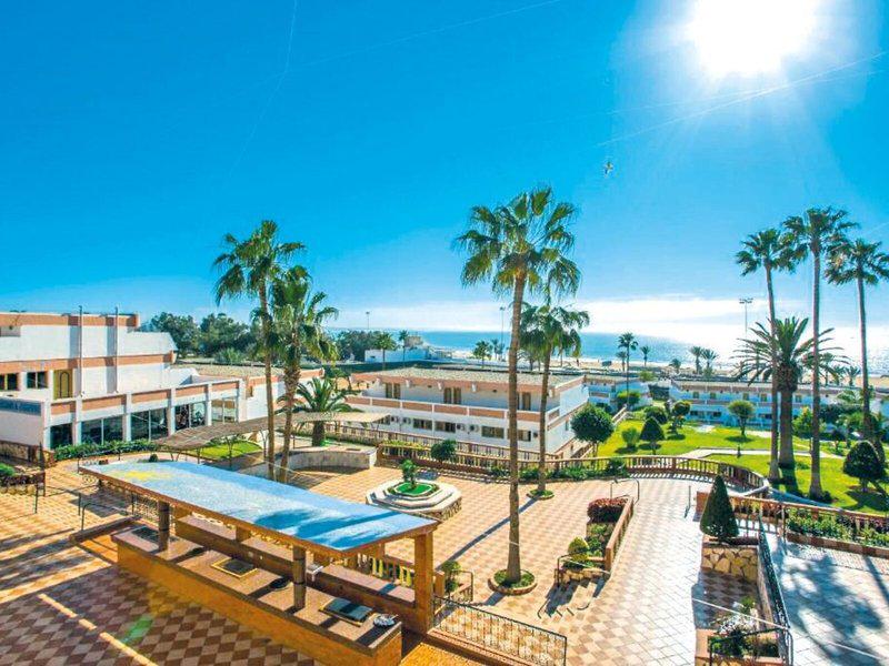 41CE3C1B6B4A6FF1DB2252A718CCE066