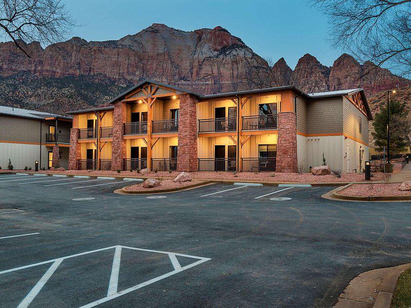 F6EBCF86DC98E9E5DAD79E41F22C080B