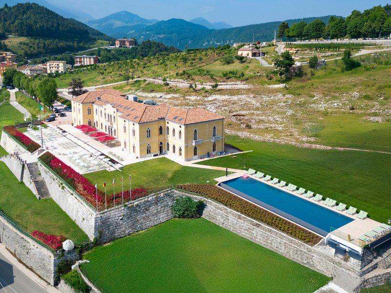 C4567E82B51F63B04A724DFC1B62F642