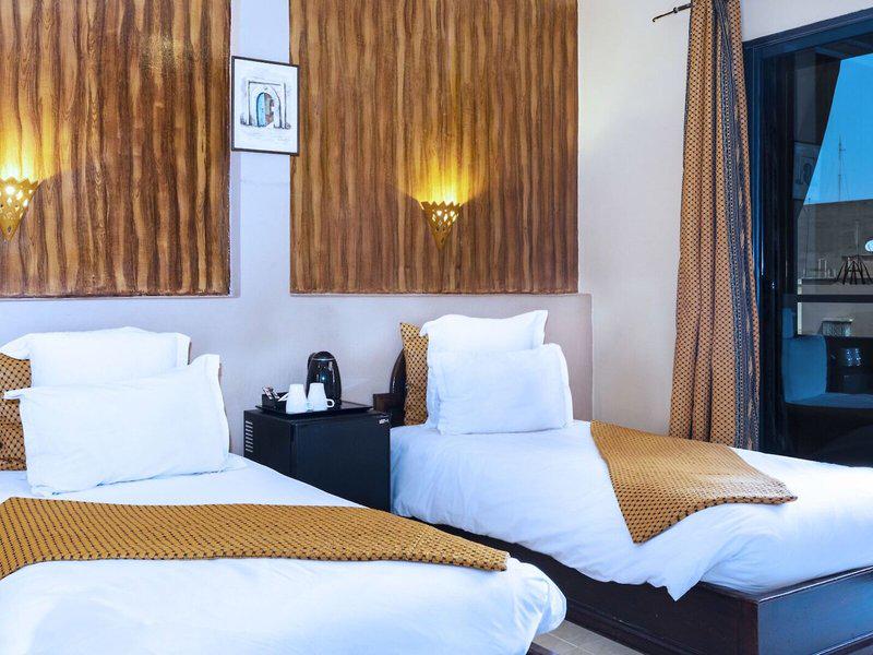 4E30F4D9B90F2EF5AE174F48375A4E62