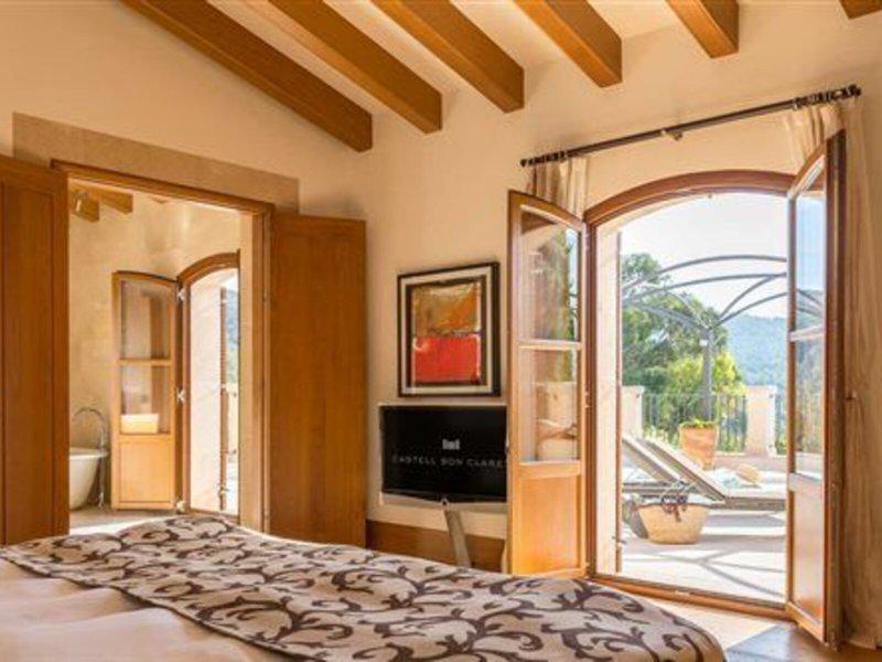 D7F596E0EEA8F37B796800CE1AC09A53