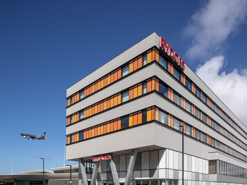 D123B62E9625ECE0EDBCBDFFC5E92152