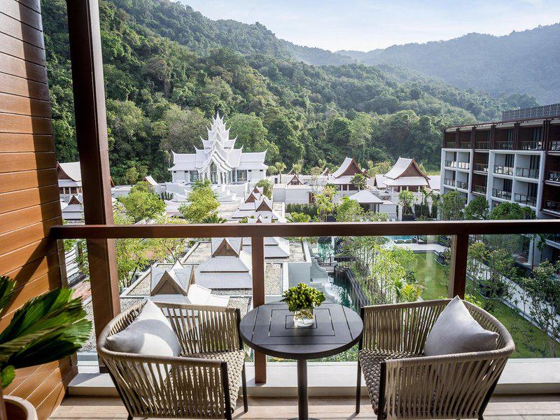 7677E3B3EA34946C2BC7F64708B40EEF