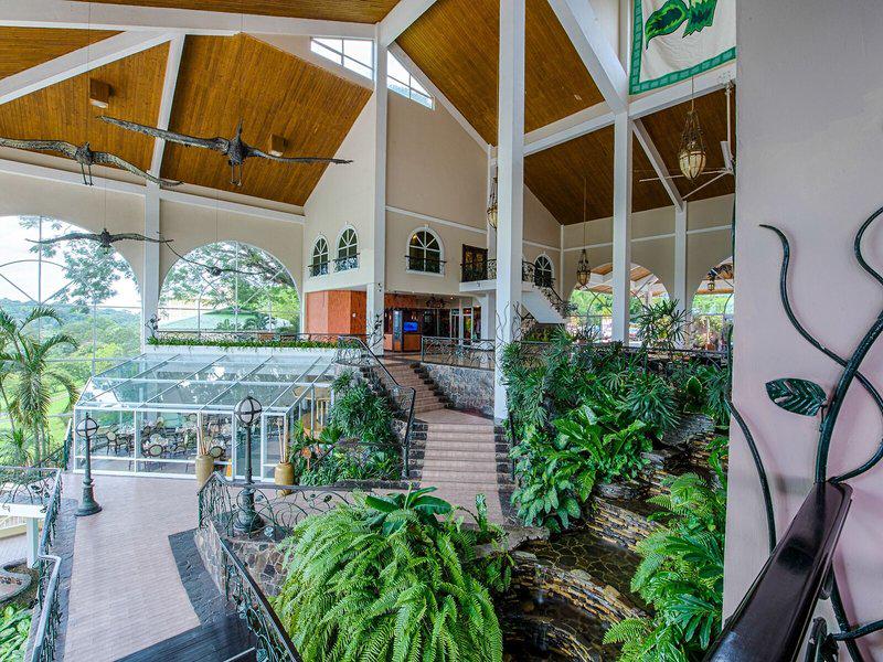 2F17BDED1BB13670904A3D785DC94BFA