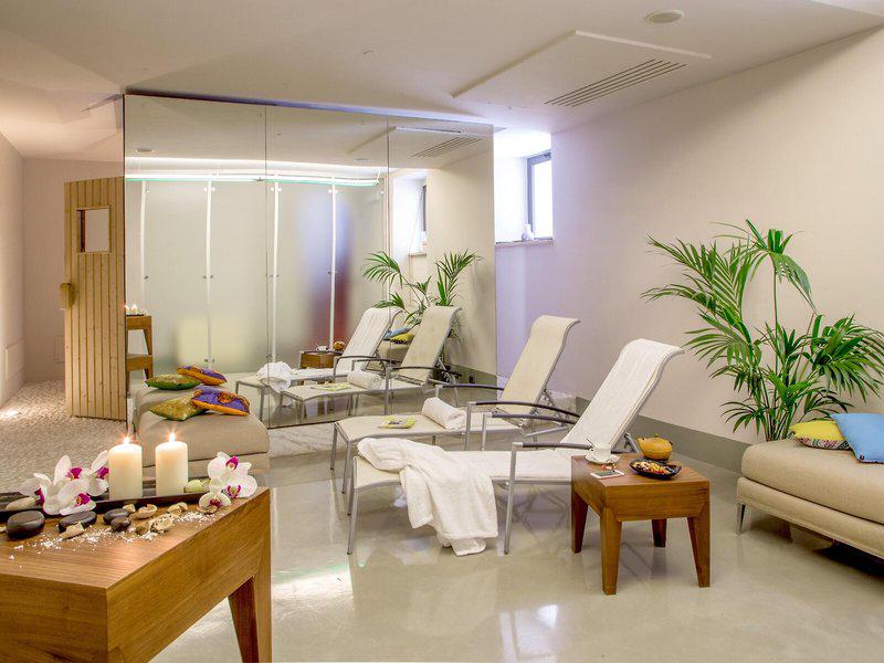 E067713D0ED71F9AE1EF89EAFA7766CD