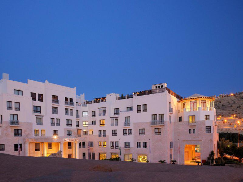 270BB4377C714F264655E9595D153F02