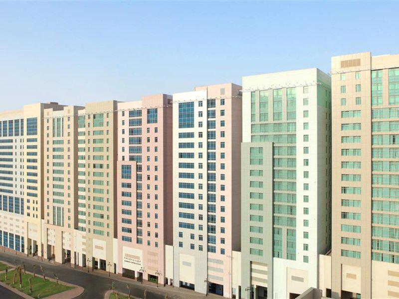 129D21585B82B050AB7A69070B9D25BE