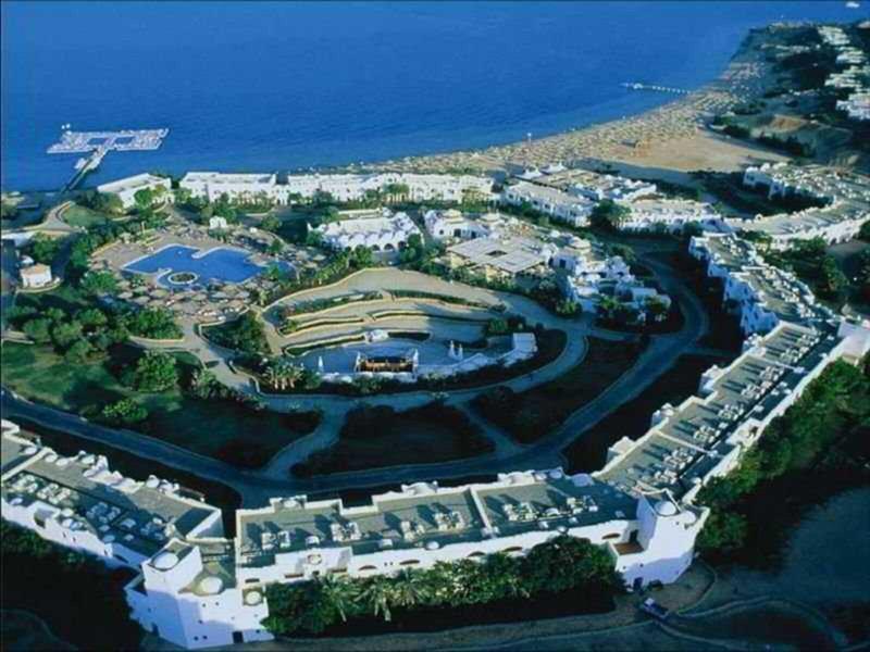 5F52E4A200FE32F6E6AD4C8E0A541E4E